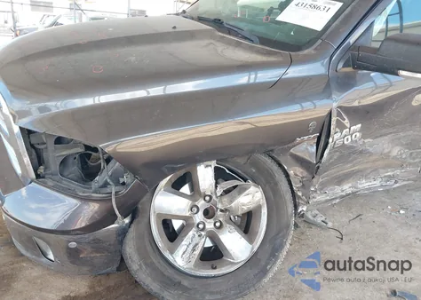 2016 Ram 1500 Lone Star из США, поврежденный, VIN 1C6RR6LT2GS201085